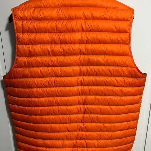 Tommy Hilfiger, Orange Colour, Large. Polyester 100% - Picture 5 of 7
